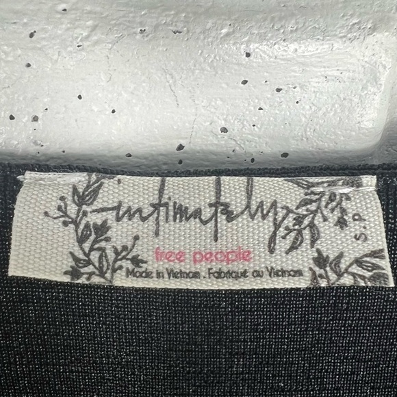 INTIMATELY FREE PEOPLE Black Deep V-Neck Knit Long Sleeve Body Suit Size Small - Picture 2 of 5